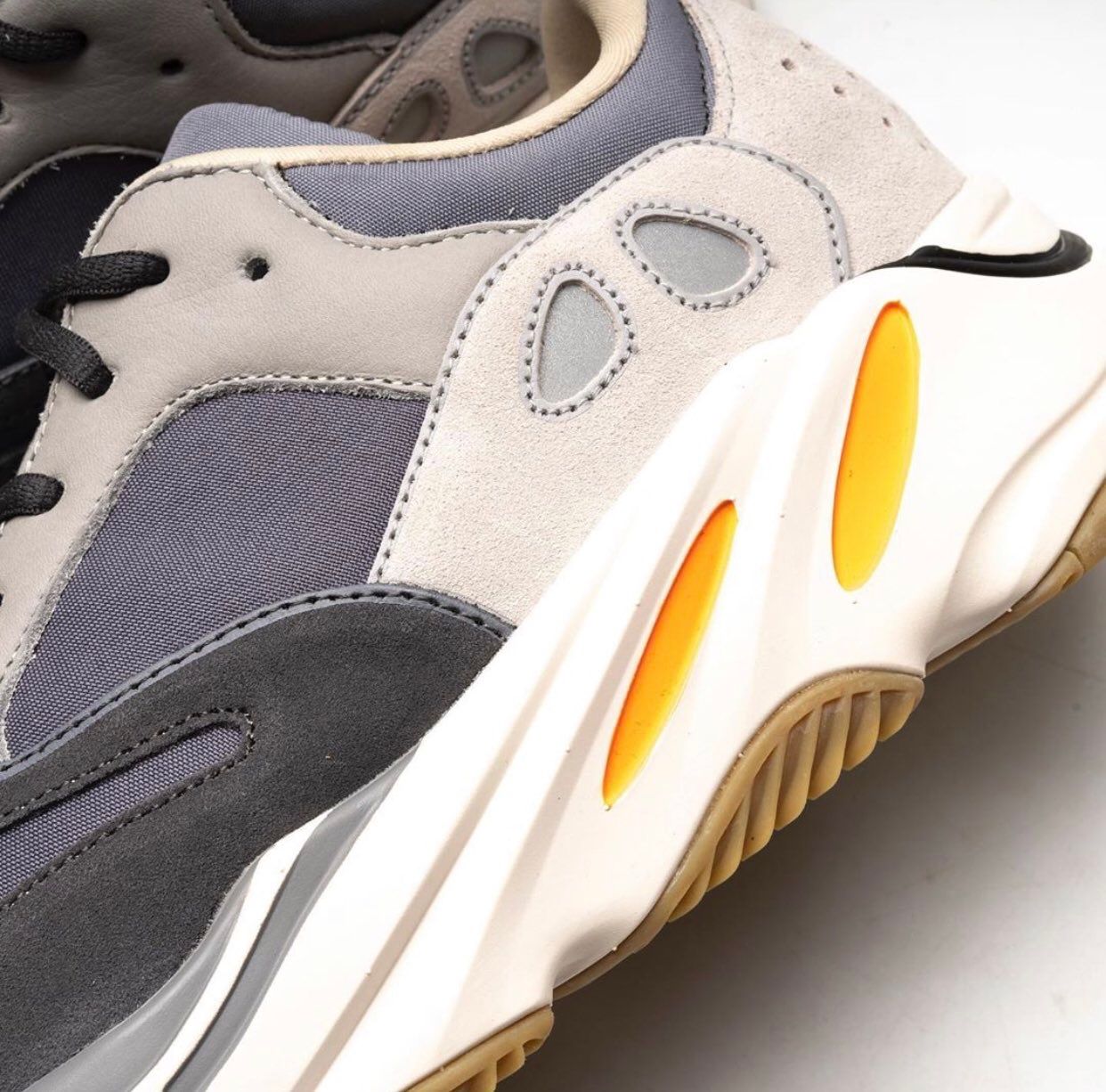 Yeezy boost store 700 material