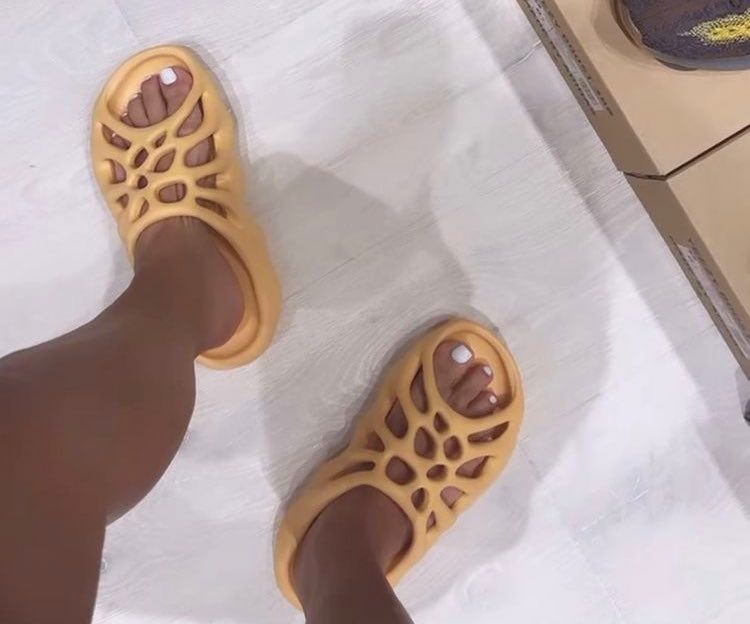 450 yeezy slide