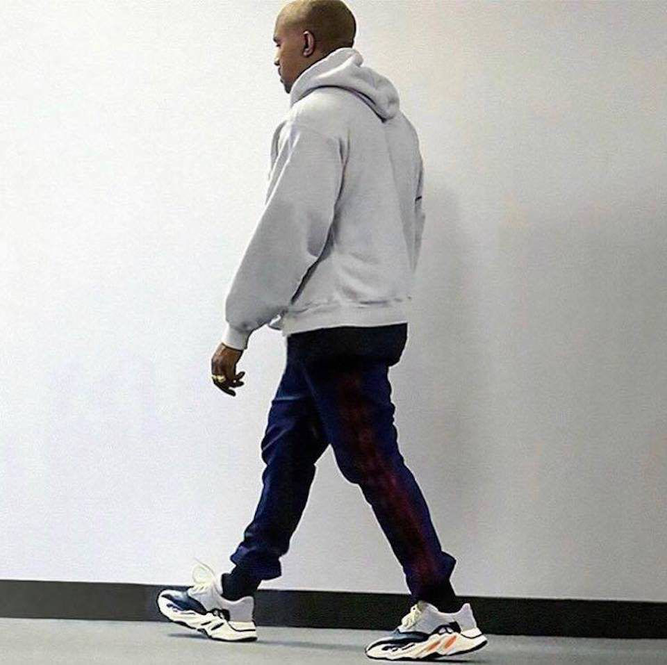 YEEZY BOOST 700