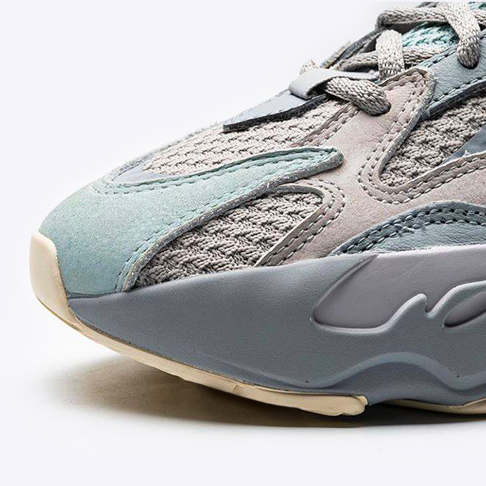 yeezy 700 inertia true to size